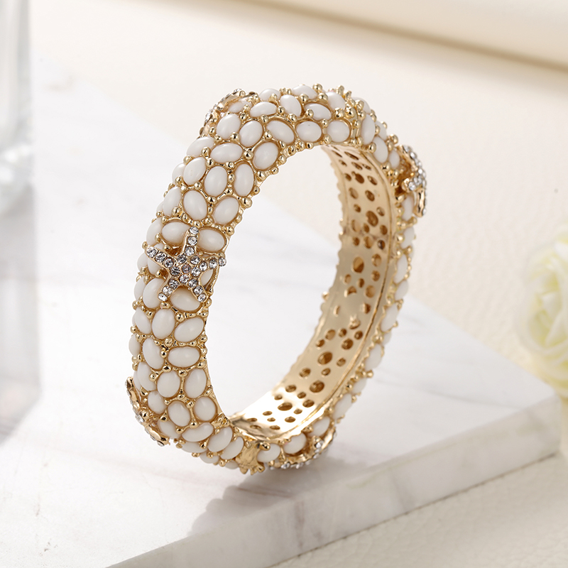 Sally's Paradise Christmas gif - огляд і ціна Paradise Jewelry & Watches Llc Miami