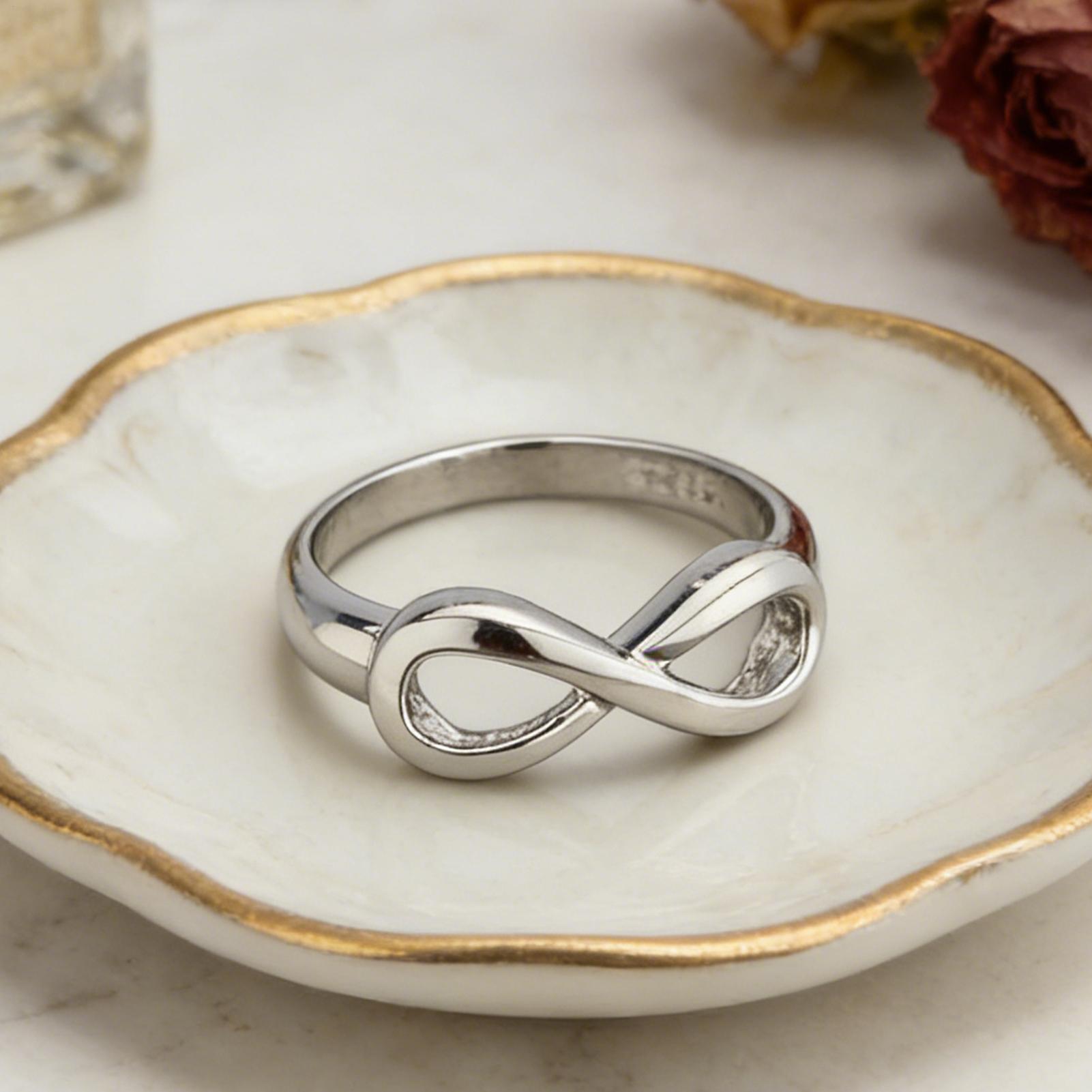 Tiny Infinity Promise Ring Ete - огляд і ціна Al Ain Jewelry & Watches Exhibition 2025