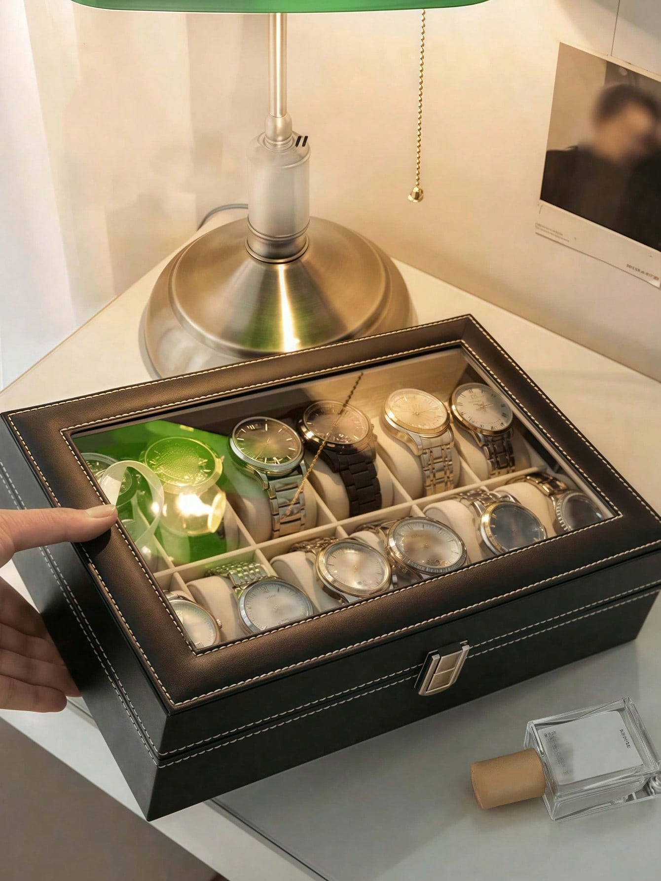 Leather Watch Box with Lock, L - огляд і ціна Watch Display Box